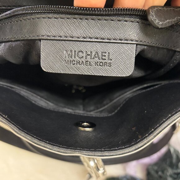 Timeless Michael Kors Hamilton Black w/Silver Trim Saffiano Leather Tote - Picture 5 of 11